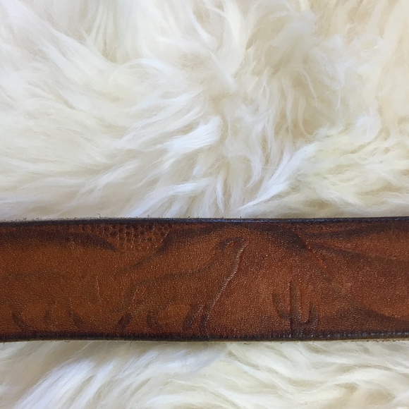 Vintage Accessories - Vintage Desert scene leather belt Vintage Accessories - Vintage Desert scene leather belt